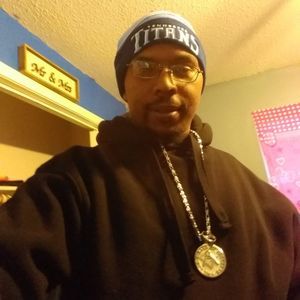 Meet your Posher, Ernest